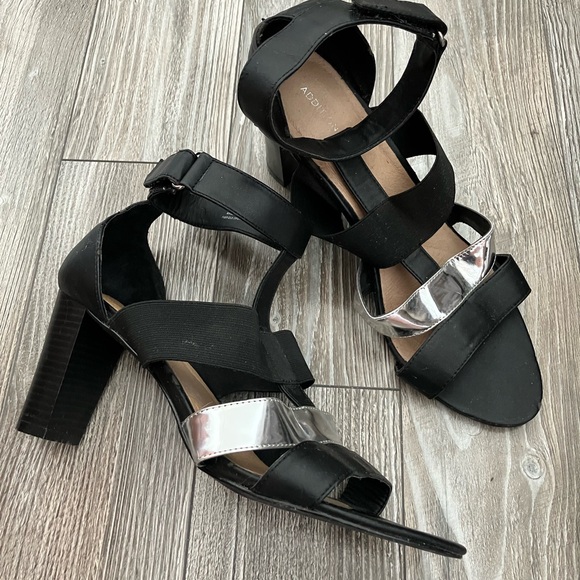 🌸 Addition Elle Black and Silver Strappy Block Heels - Picture 2 of 3
